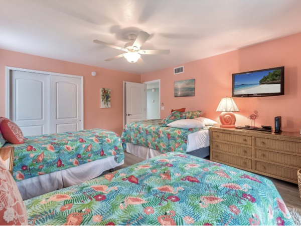 Boutique Beach Complex on Sanibel Island 3 Bedroom Condo